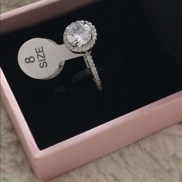 NWT Peermont Sz8 “Diamond” engagement ring - Picture 6 of 12